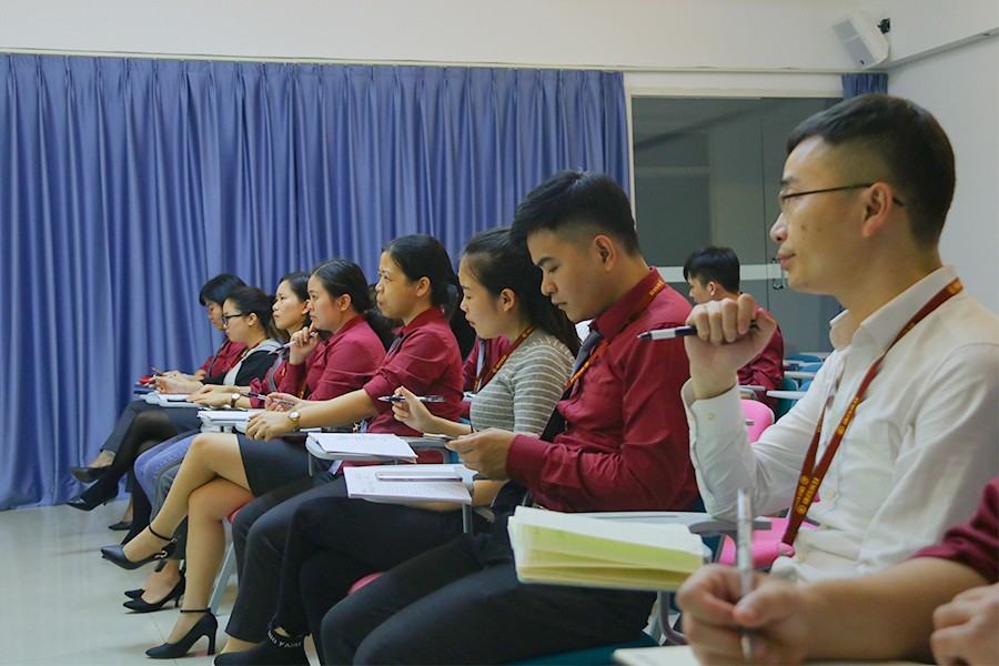 参会.jpg 参会.jpg